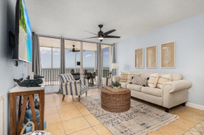 Estero Island 2BR: Gulf Views, Pool, & BBQ Area